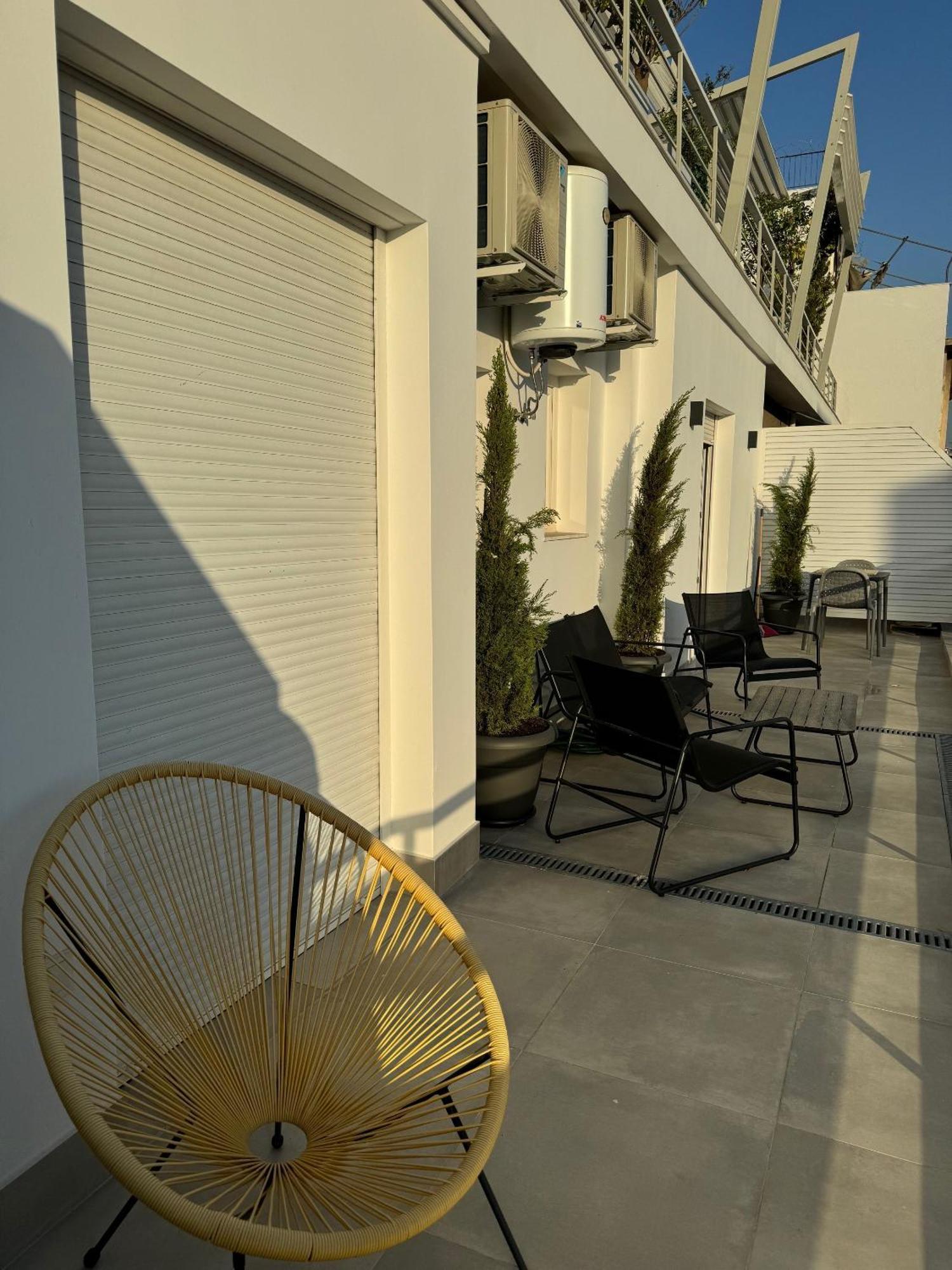 Ikarus Apartment เอเธนส์ ภายนอก รูปภาพ