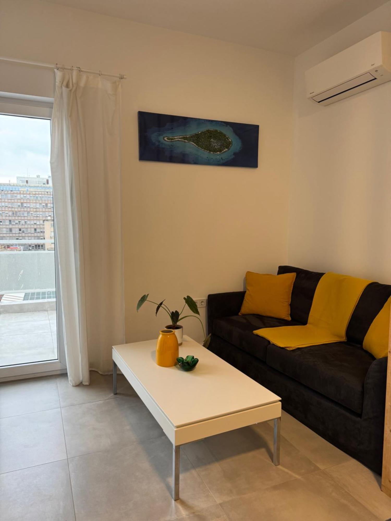 Ikarus Apartment เอเธนส์ ภายนอก รูปภาพ